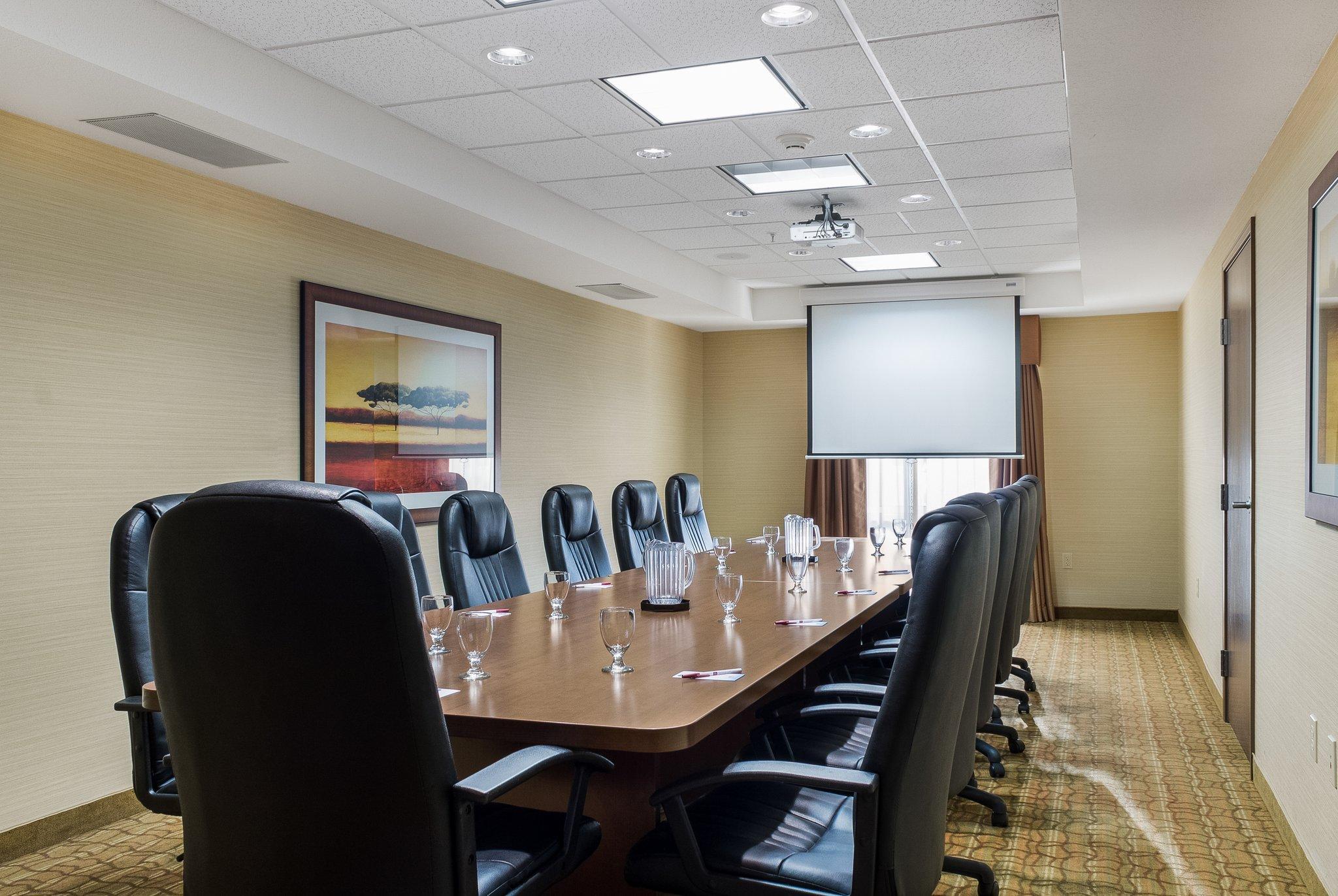 Comfort Suites Conference Center Рапид Сити Екстериор снимка