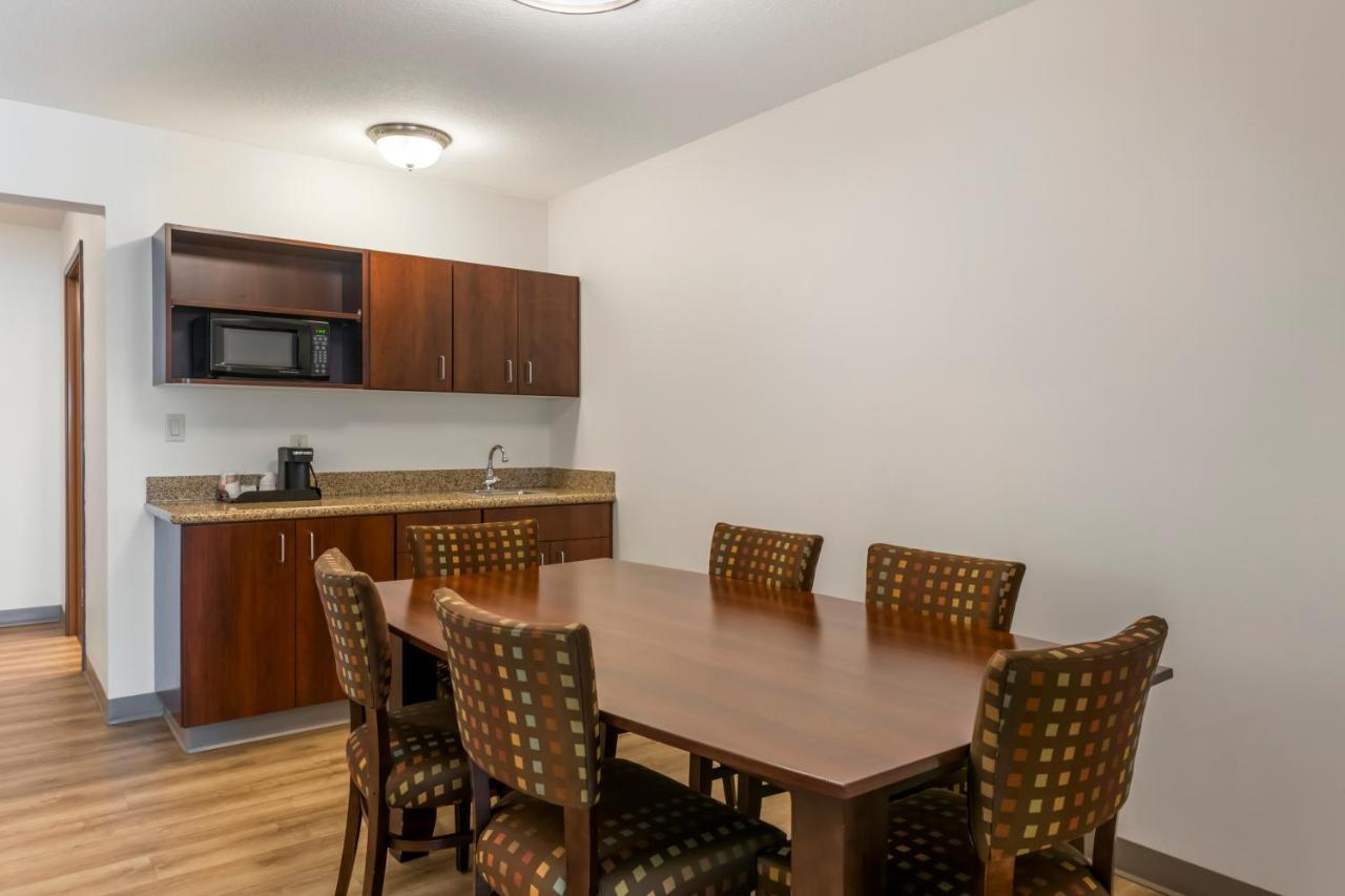Comfort Suites Conference Center Рапид Сити Екстериор снимка