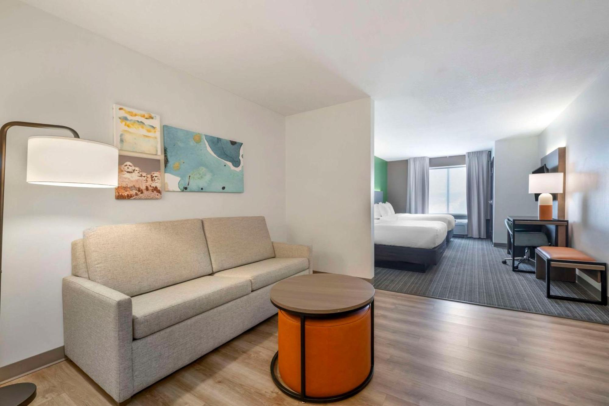 Comfort Suites Conference Center Рапид Сити Екстериор снимка