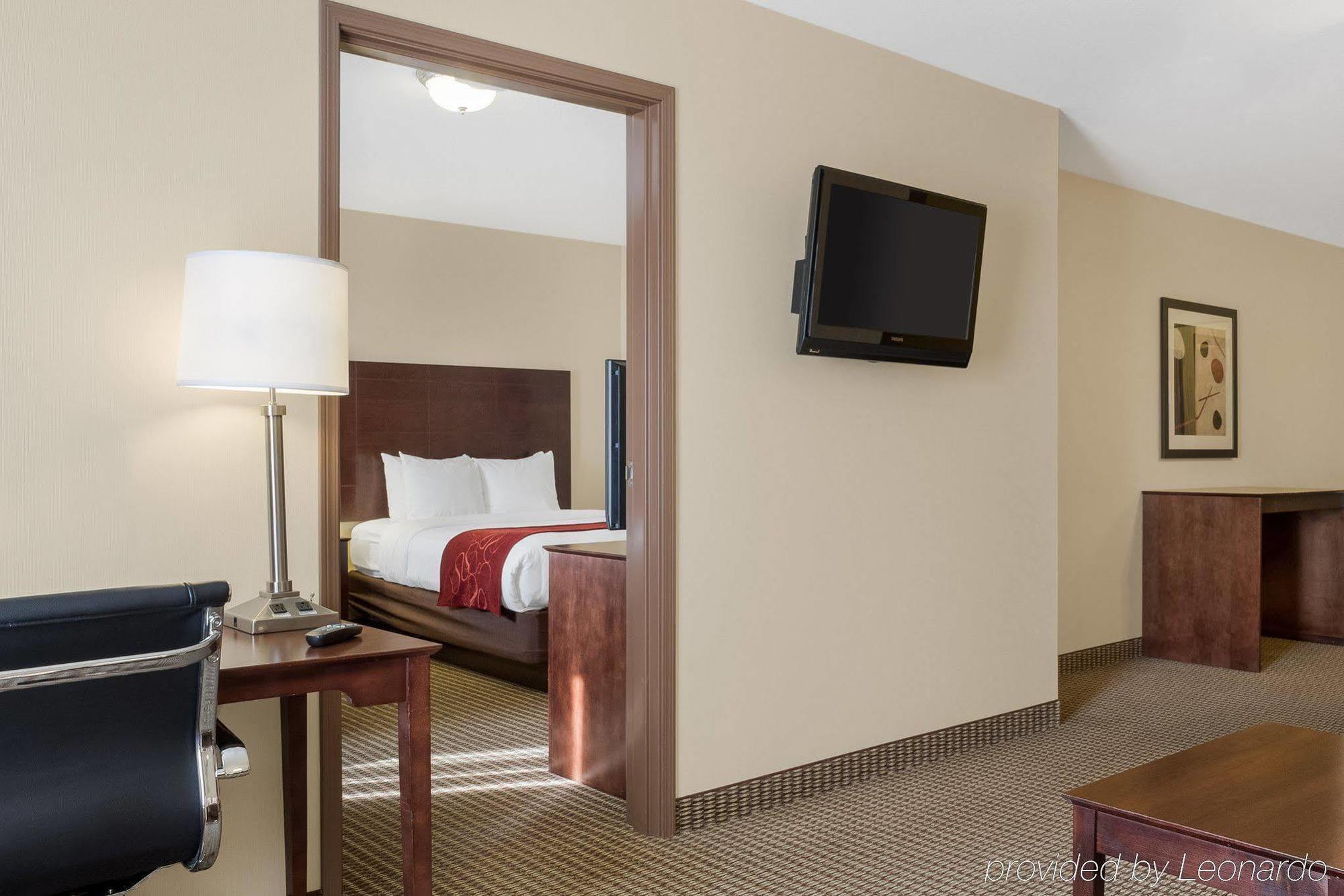 Comfort Suites Conference Center Рапид Сити Екстериор снимка
